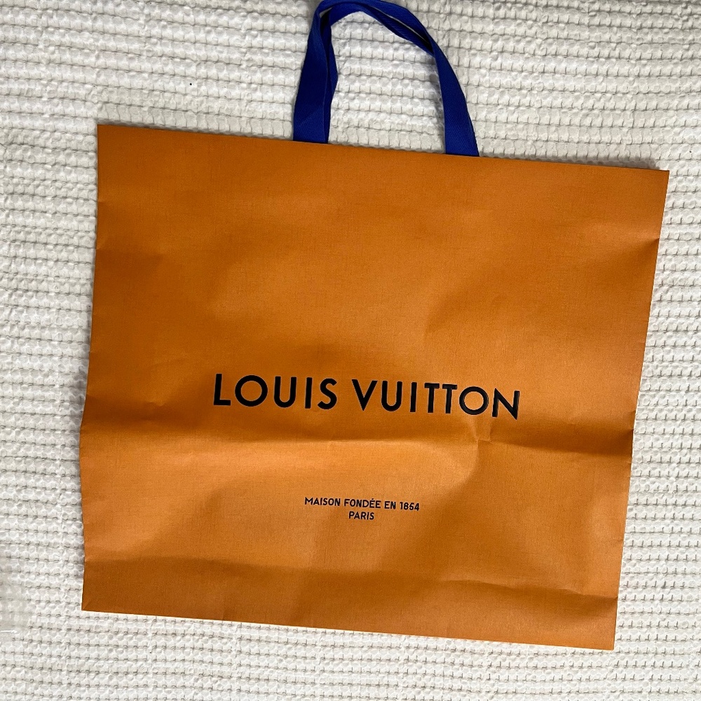 LOUIS VUITTON Paper Shopping Bags (EMPTY)